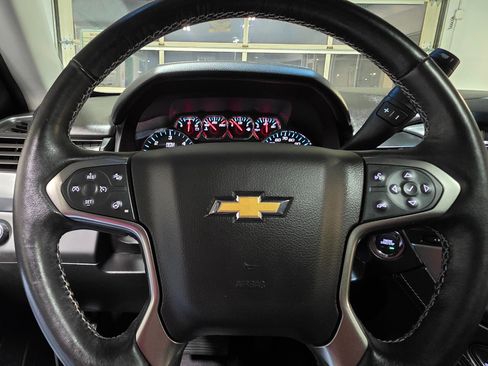 Used 2019 Chevrolet Tahoe LT w/ RST Edition image 32