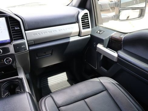 Used 2022 Ford F350 Lariat w/ Lariat Ultimate Package image 12