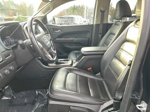 Used 2017 GMC Canyon Denali image 5