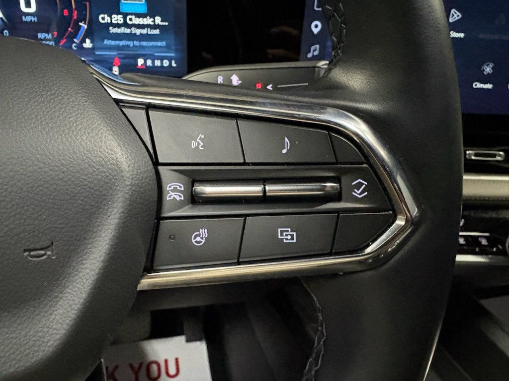Used 2025 Chevrolet Equinox LT w/ Convenience Package II FWD image 17