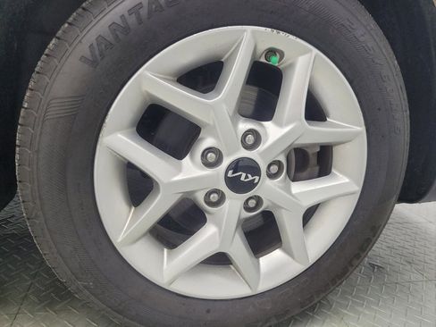 Used 2023 Kia Soul LX w/ LX Technology Package image 31