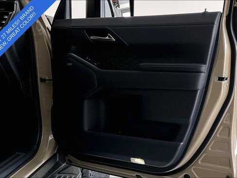 Used 2026 Lexus GX 550 AWD/4WD image 23