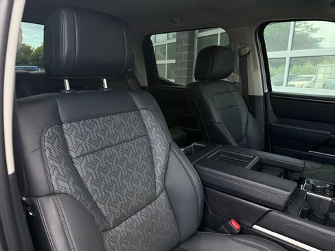 Used 2023 Toyota Tundra Limited AWD/4WD image 44