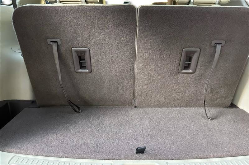 Used 2017 GMC Acadia Denali w/ Technology Package FWD image 13