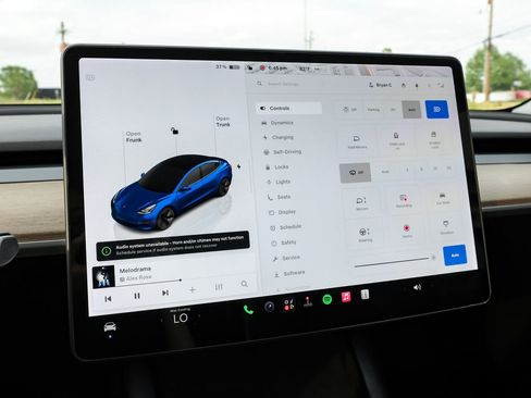 Used 2022 Tesla Model 3 Long Range AWD/4WD image 27