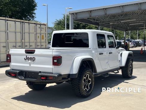 Used 2021 Jeep Gladiator Rubicon AWD/4WD image 12