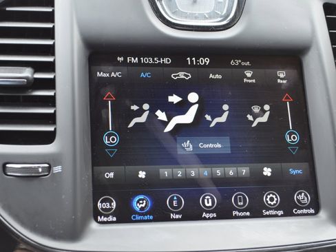 Used 2023 Chrysler 300 S w/ Comfort Group image 13