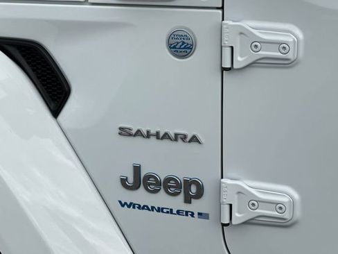 Certified 2023 Jeep Wrangler Unlimited Sahara w/ Cold Weather Group image 27