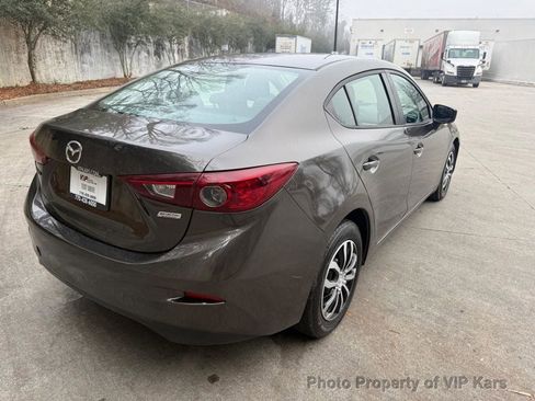 Used 2017 MAZDA MAZDA3 Sport image 5