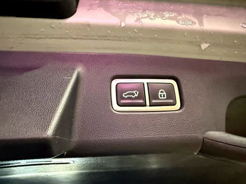 Used 2022 Kia Sorento SX image 30