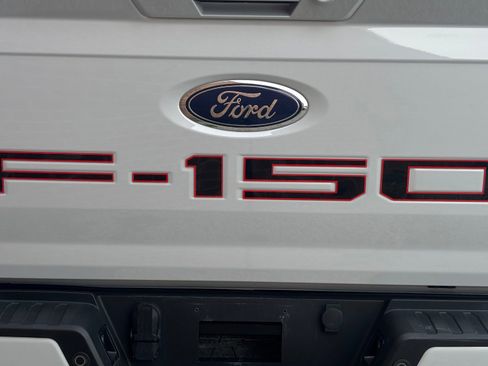 Certified 2022 Ford F150 XLT w/ Equipment Group 302A High image 10