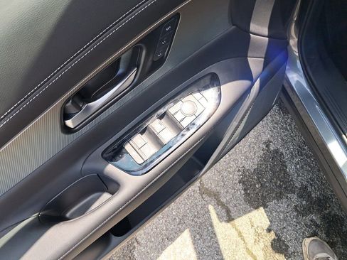 New 2025 Nissan Murano SL image 12