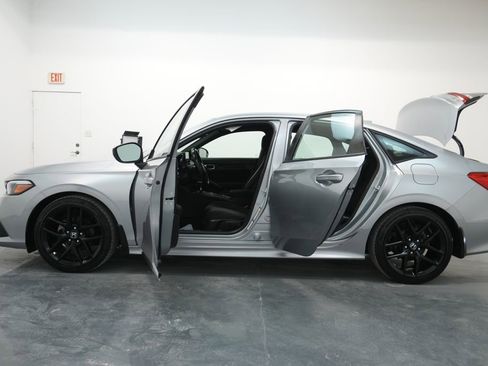 Used 2022 Honda Civic Sport image 19