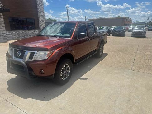 Used 2016 Nissan Frontier Desert Runner RWD image 2