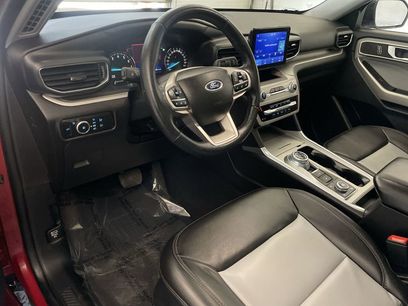 Used 2023 Ford Explorer XLT w/ XLT Sport Appearance Package