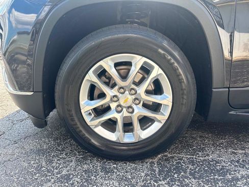 Used 2018 Chevrolet Traverse LT FWD image 10
