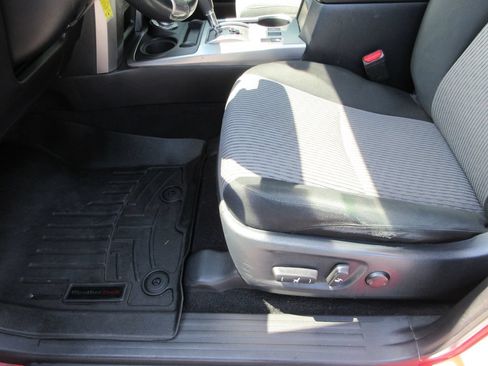Used 2018 Toyota 4Runner SR5 AWD/4WD image 20