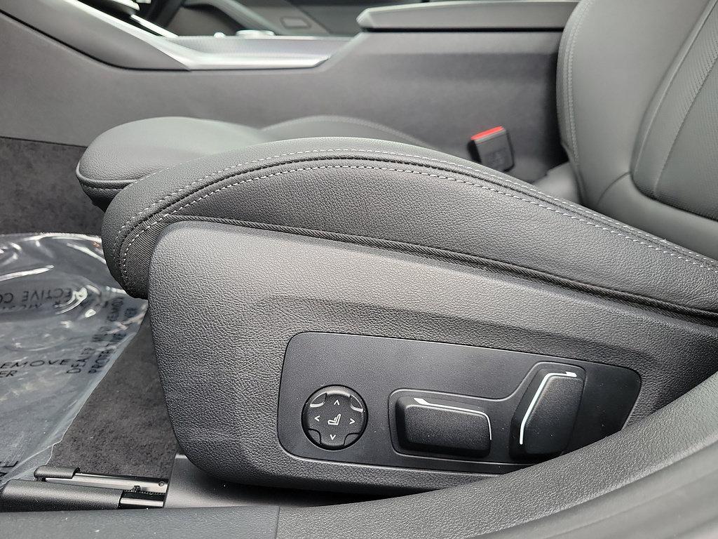 Used 2026 BMW 430i w/ Premium Package RWD image 22