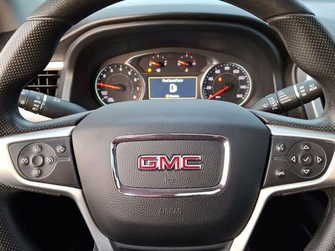 Used 2023 GMC Acadia SLE w/ Driver Convenience Package image 22