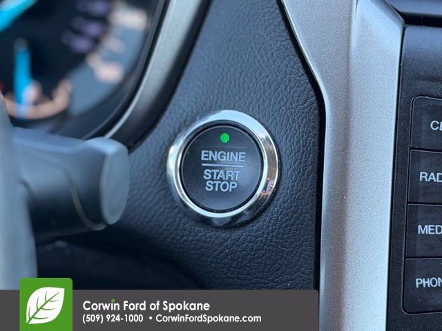 Used 2017 Ford Fusion SE AWD/4WD image 31