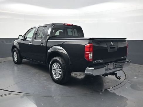 Used 2018 Nissan Frontier SV image 6