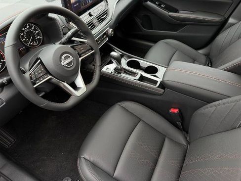 New 2025 Nissan Altima 2.5 SR w/ SR Premium Package image 17