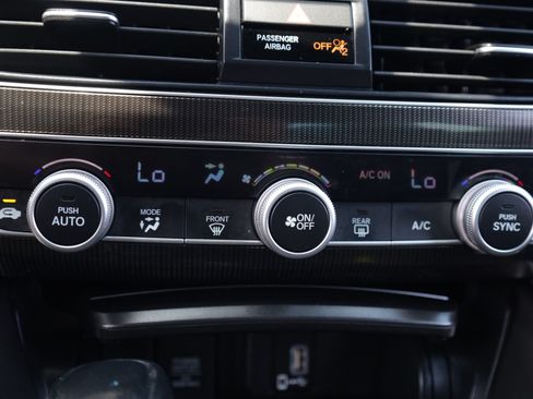 Used 2020 Honda Accord Sport image 10