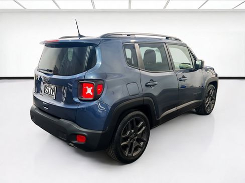 Used 2021 Jeep Renegade Latitude FWD image 4