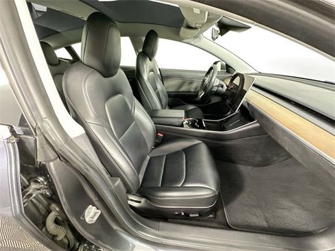 Used 2019 Tesla Model 3 Long Range image 23