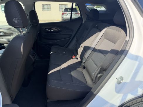 Used 2023 GMC Terrain SLE FWD image 12