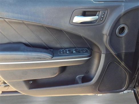 Used 2018 Dodge Charger GT image 21