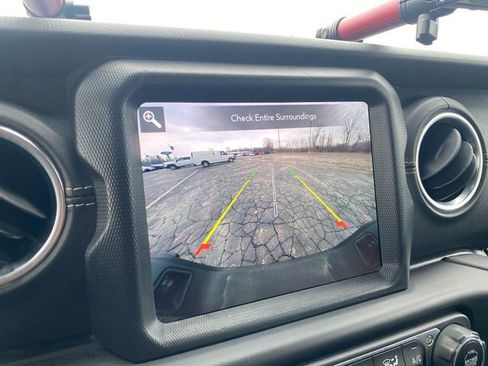 Used 2021 Jeep Gladiator Overland w/ Popular Equipment Package AWD/4WD image 24