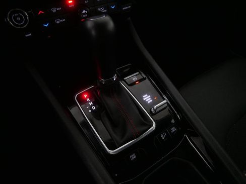 Used 2022 Jeep Compass Trailhawk w/ Trailhawk Convenience Group image 22