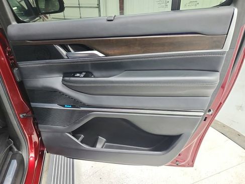 Used 2023 Jeep Grand Wagoneer L Series II image 42