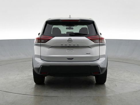 Used 2025 Nissan Rogue SV image 7