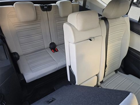 Used 2024 Volkswagen Tiguan S image 24