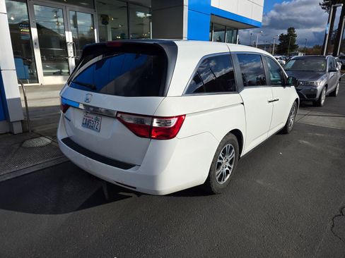 Used 2013 Honda Odyssey EX image 5