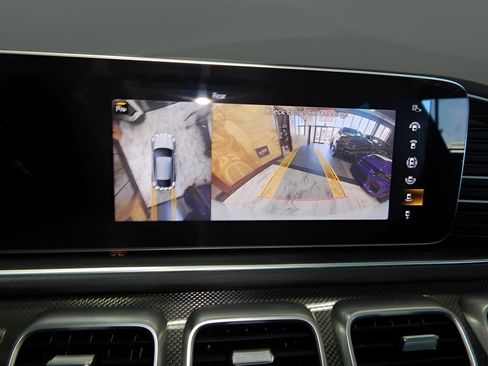 Used 2023 Mercedes-Benz GLE 53 AMG 4MATIC w/ Exterior Lighting Package image 27