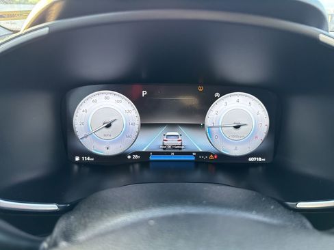 Used 2023 Hyundai Santa Fe SEL w/ Premium Package image 15