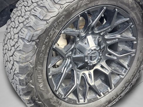 Used 2022 GMC Sierra 1500 AT4 AWD/4WD image 28