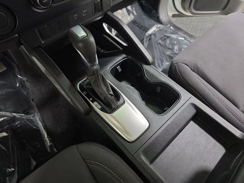Used 2022 Nissan Frontier SV RWD image 25