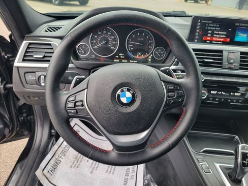 Used 2018 BMW 330i xDrive Sedan AWD/4WD image 21