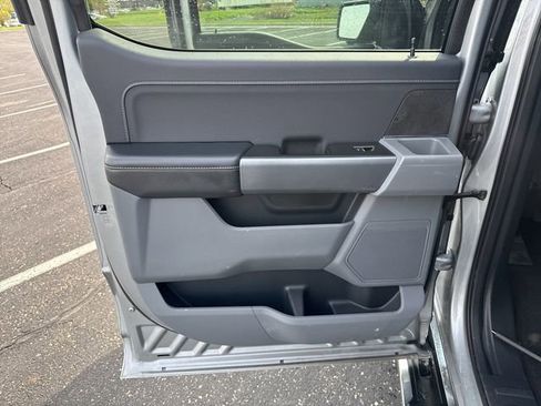 Used 2024 Ford F150 XLT image 27