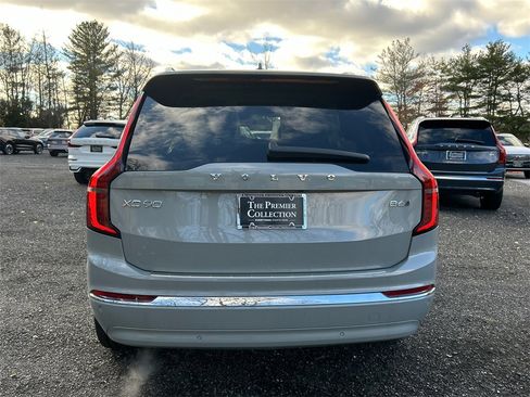 New 2026 Volvo XC90 B6 Plus w/ Protection Package Premier image 3