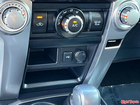 Certified 2024 Toyota 4Runner SR5 AWD/4WD image 30