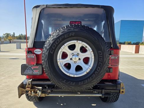 Used 2005 Jeep Wrangler X w/ Tire & Wheel Group (Ecco) AWD/4WD image 8