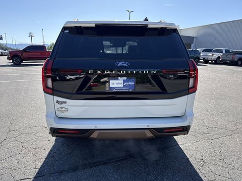 Used 2025 Ford Expedition King Ranch AWD/4WD image 6
