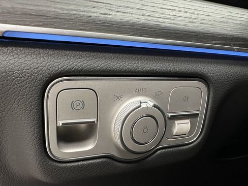 New 2026 Mercedes-Benz GLE 450 4MATIC image 36