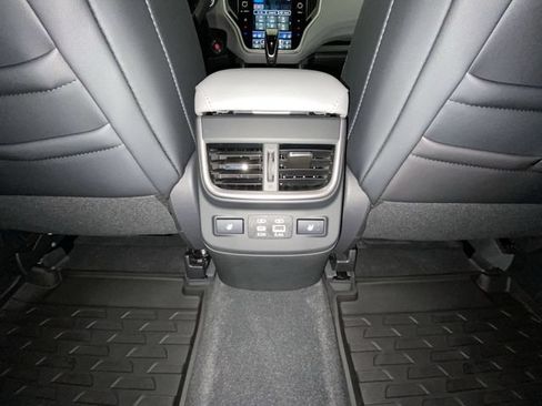 Used 2025 Subaru Outback Limited XT AWD/4WD image 29