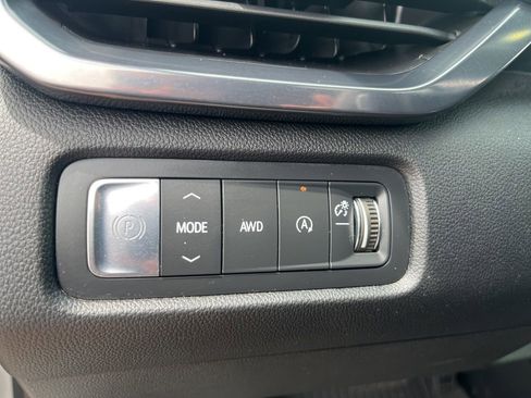 Used 2024 GMC Acadia AT4 AWD/4WD image 27